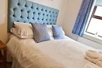 Ivory Apartment *